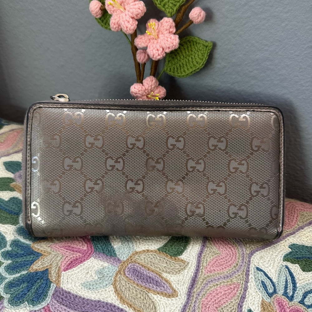 Gucci Gray Monogram Wallet-Authentic - image 4